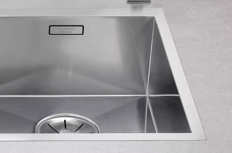 Монтаж вровень со столешницей