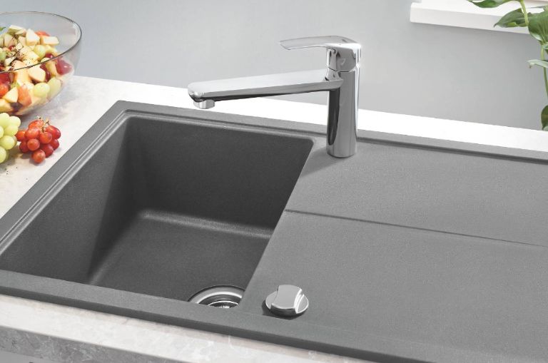 Монтаж над столешницей