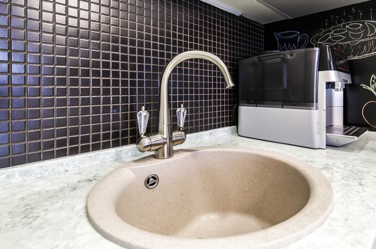 Двухрычажный смеситель