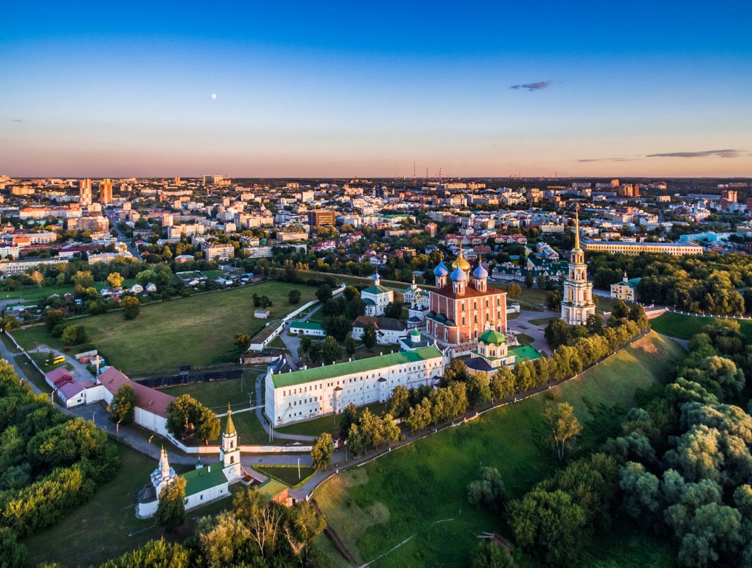 Продажа бытовой техники оптом в Москве и городах России.