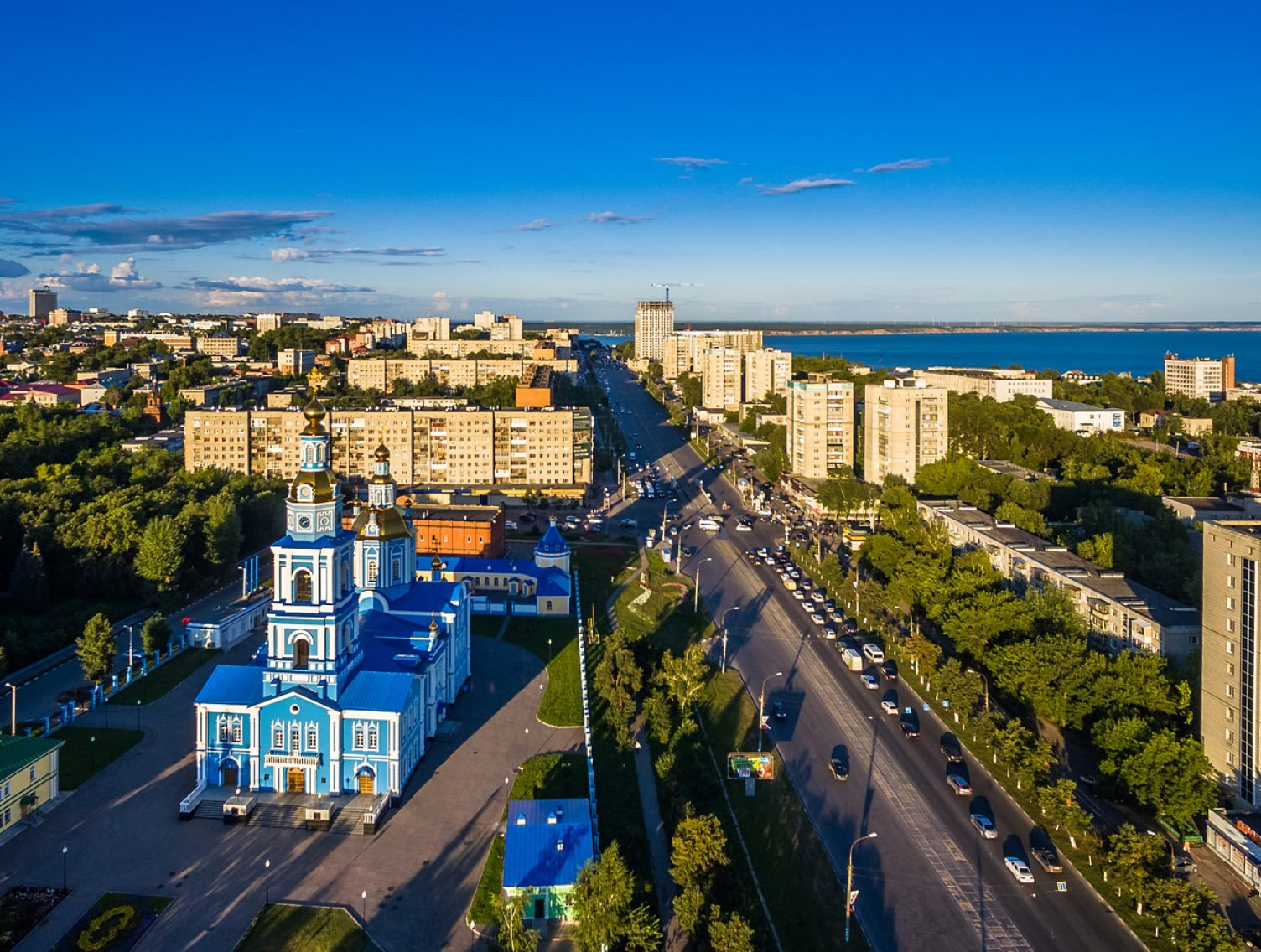 Продажа бытовой техники оптом в Москве и городах России.